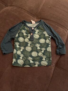 kate quinn Raglan Henley Top